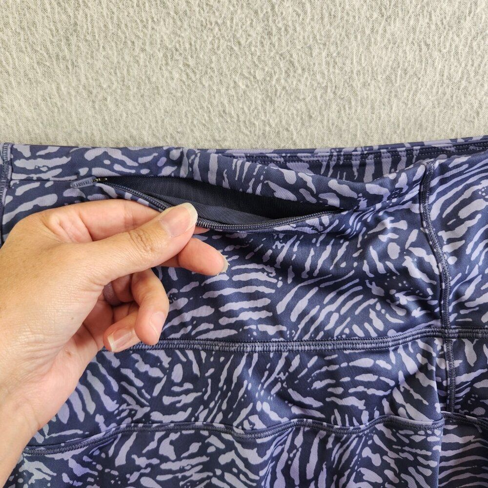 Athleta Skort Womens 2X Purple Ace Printed 13.5" Tennis Skirt Grip Leg Openings - Picture 7 of 14